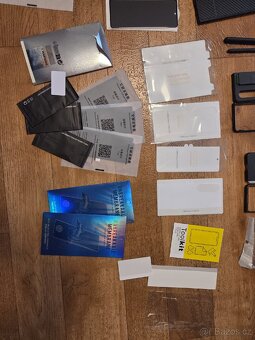 Příslušenství k Samsung Galaxy Fold 4 - 6