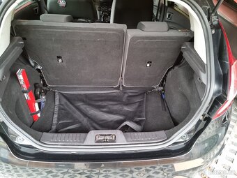Ford fiesta - 6