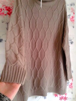 Dlouhý krásný svetr s rolákem 50/54 - 6