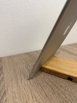 Apple iPad 9,7” (2017) 128 GB Wi-Fi + Cellular – TOP stav - 6