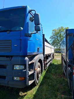 Man TGA 26.4406x2 s hydraulickým jeřábem - 6