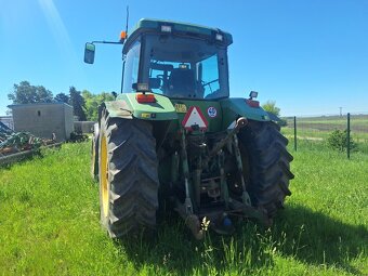 JOHN DEERE 8200 4X4 - 6