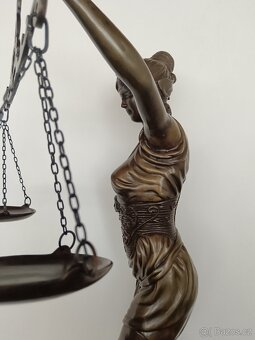 Monumentální bronzová socha Justice - 6