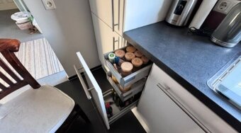 Moderní bílá linka se spotřebiči,7210 - 6