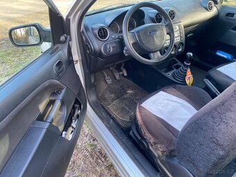 Ford fiesta 1.4 tdi - 6