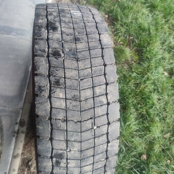 Nákladní pneu Continental 265/70 R19,5 - 6