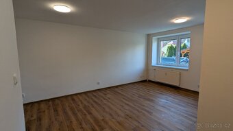 Pronájem bytu 1+kk Vsetín-Semetín 40 m2 - 6