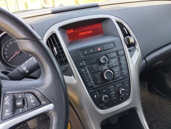 OPEL Astra J - 6