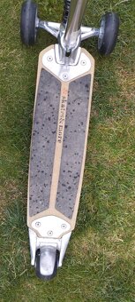 Koloběžka/skateboard - 6