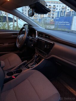 Toyota Corolla sedan 1.6 LPG Automat - 6