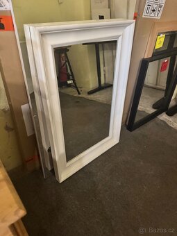 Hezké zrcadlo v bílém rámu IKEA TOFTBYN 65x85 - 6
