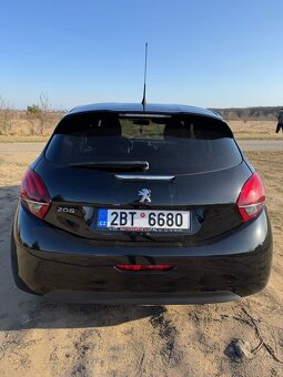 Peugeot 208 1.6 HDI - 6