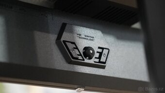 4K OLED 27" monitor MSI - výborný stav, záruka - 6