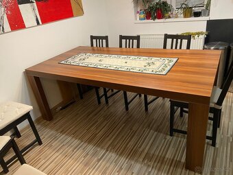 Jídelní stůl - 6