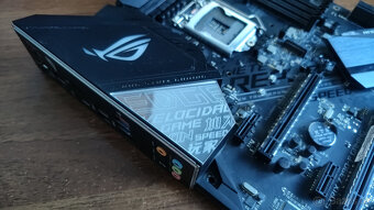 Asus ROG STRIX Z390-F GAMING - 6