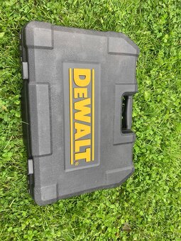 Nová 142dílná sada nářadí Dewalt - 6