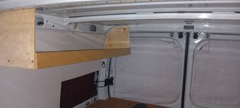 Renault Master 2,5 dci, vestavba spaní - 6
