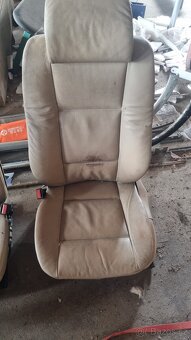 Prodám díly na BMW X5 E53 - 6