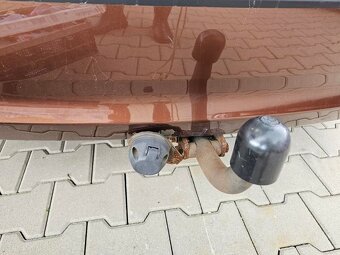 Hyundai i30 kombi benzín 1,6 - 6