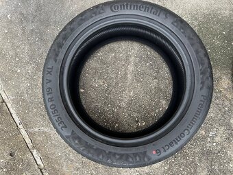 Continental Premium Contact 6 235/50R19 - 6