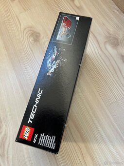 LEGO 42090 Technic Útěk v teréňáku - 6