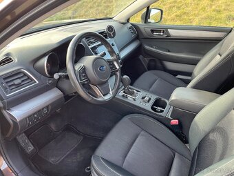 SUBARU OOUTBACK 2,5 i benzín - 6