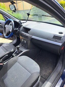 Opel Astra H combi - 6
