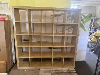 Nový pouze vybalený a sestavený čtvercový regál Ikea Expedit - 6