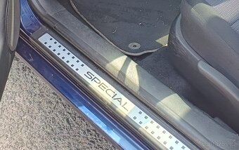 VW Golf 1.4 16V SPECIAL - 6