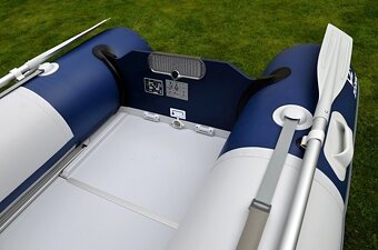 POZOR prodám nafukovací člun ZODIAC CADET 285 S - 6