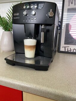 Delonghi Magnifica ESAM 04.110 B + návod - 6