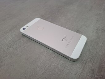 REZERVACE - iPhone SE 2016 32gb, baterie 100% - 6