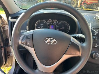Hyundai i30 1.4 - 6