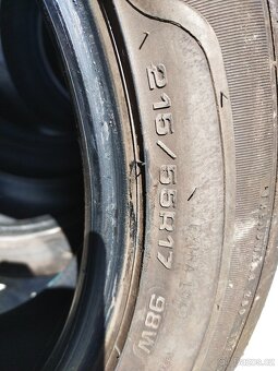 PRODAM LETNI PNEU 215/55/17 --VZOREK SKORO 100% - 6