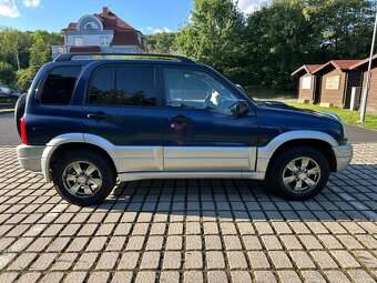 2x Suzuki Grand Vitara 2,0 HDi 80 kW 4x4 - 6