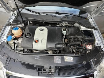 Volkswagen Passat 1.6 FSi 85 kW rok 2007 - dvě sady kol - 6