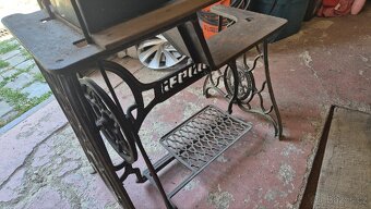 Šicí stroj na kůži Singer 29K33 - 6