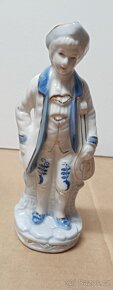 ručně malovaná porcelánová figurka chlapce - 6