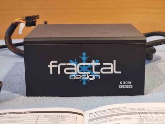 PC zdroj Fractal Design 600W 80PLUS Platinum - 6