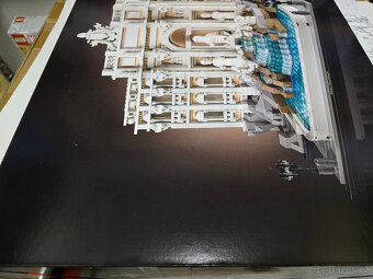 LEGO® Architecture 21062 Fontána di Trevi + dárek - 6