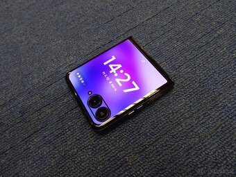 Nová Motorola RAZR 50 Ultra 16/512GB 6,9" P-OLED - 6