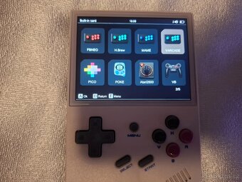 Prodám přenosnou herní konzoli - retro handheld konzoli - 6