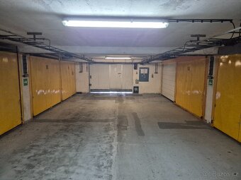 Garáž Praha - sídliště Řepy - ul. Na Chobotě - 6