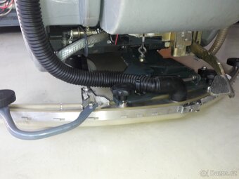 Podlahový mycí stroj Hako B 70 s vlastním pojezdem - 6