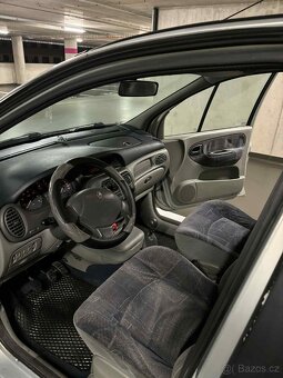 Renault Scénic 1.6 16V - 6