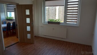 Pronájem bytu 1+1 40 m 3 patro - 6