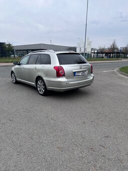 Toyota avensis 2.0 VVT-i - 6