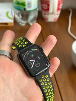 Apple Watch Series 6 44 mm - 6