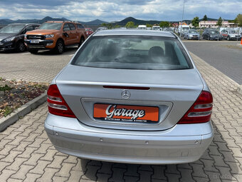 Mercedes-Benz Třídy C 1.8i 203 Kompressor sedan - 6