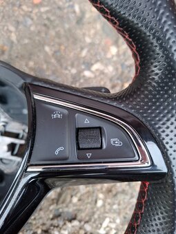 Octavia 3 RS Volant - 6